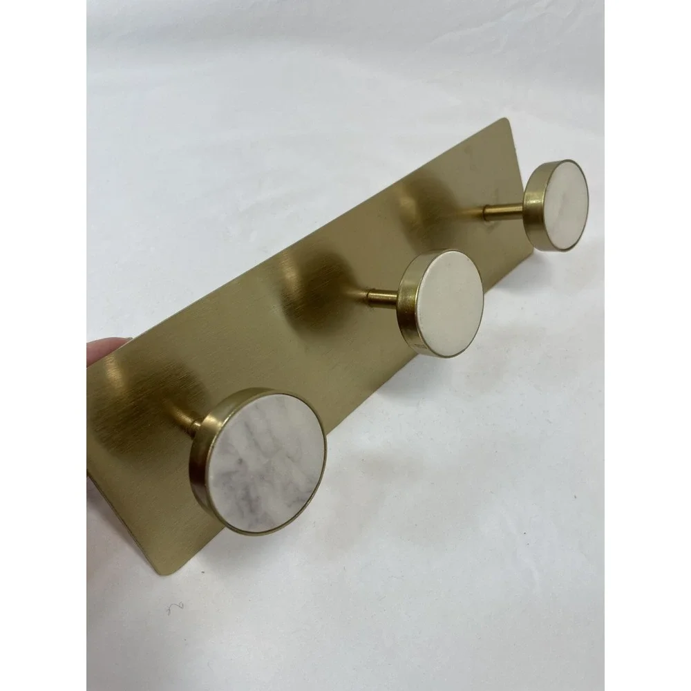 Bed Bath & Beyond Gold Matte Metal Faux Marble‎ 3 Hook Wall Mounted Robe Hooks